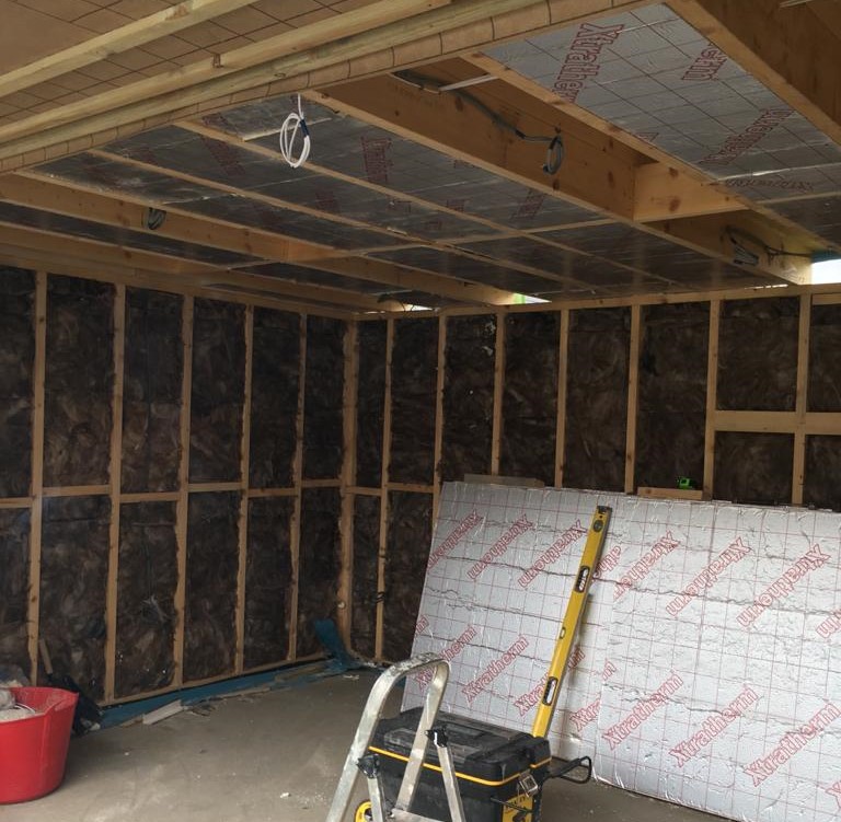 garden room insulation to roof and wall to help heating