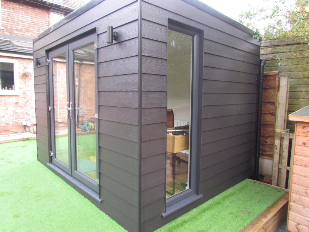 side profile of garden office worsley mulgrave road with side floor to ceiling window