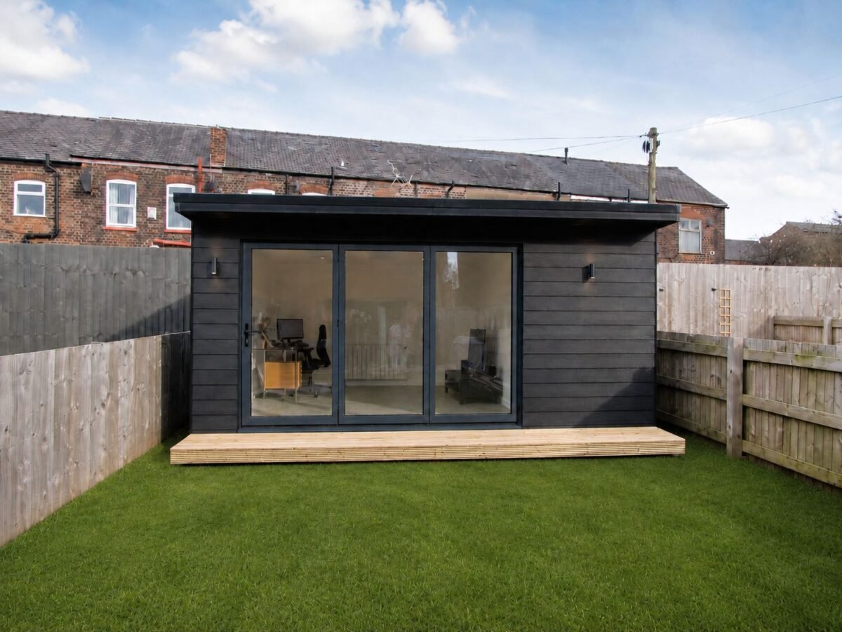 garden office and living space front view